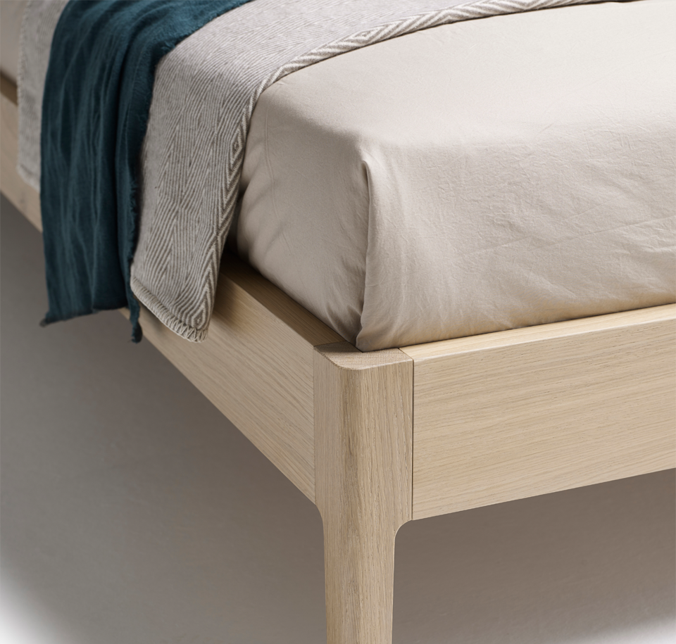 Sengfelder Möller Design - Bett Thread Wood