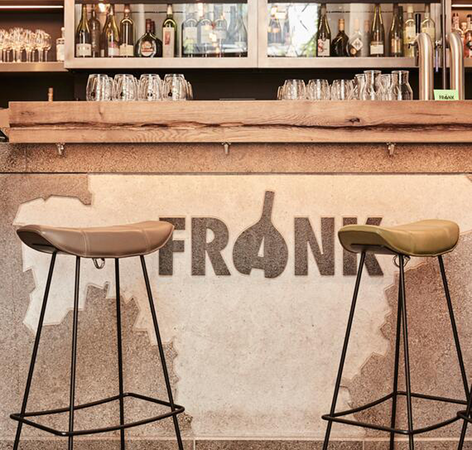 Sengfelder Freifrau - Barhocker Kya Barstool