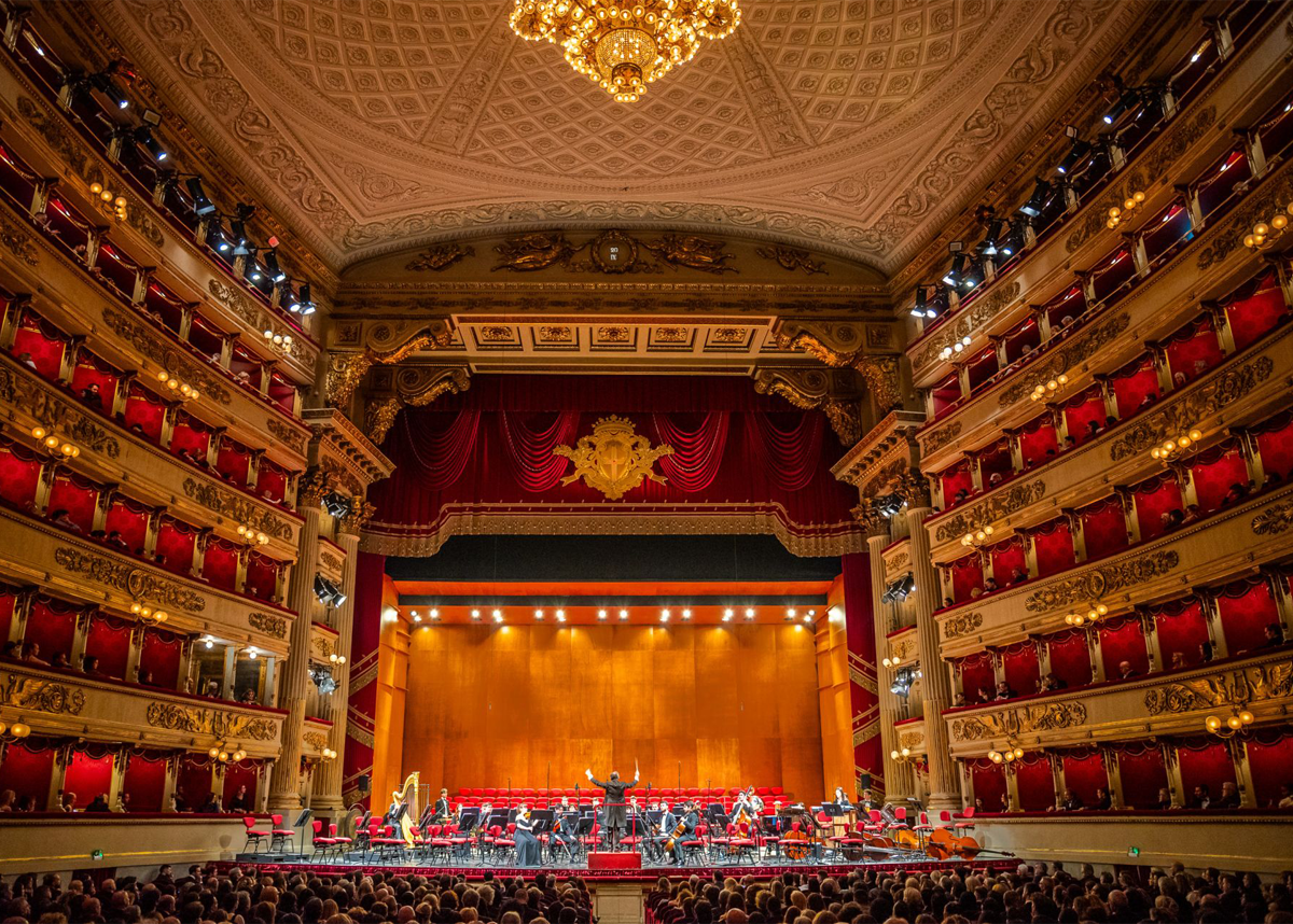 Sengfelder 05.06.15-Salone-del-mobile-edra-scala.webp