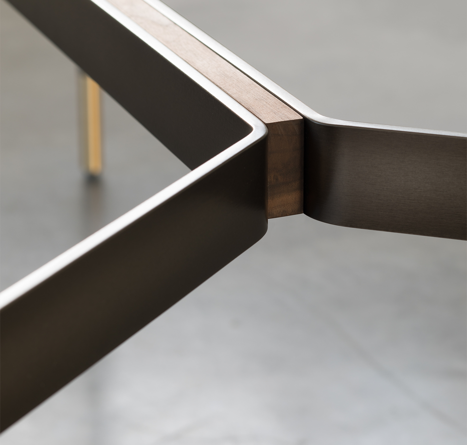 Sengfelder More - Tisch Harri Tisch (halbrund)