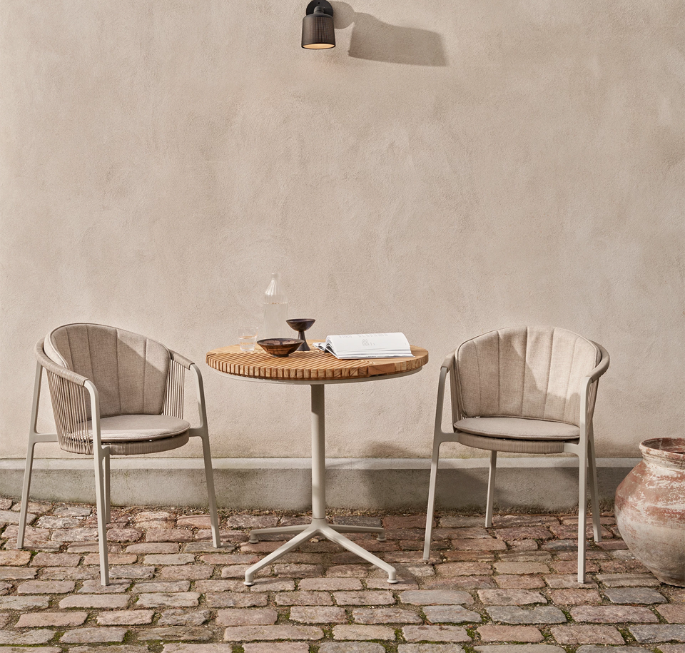 Sengfelder Vipp - Outdoor-Tisch 717 Open Air Cafe Table