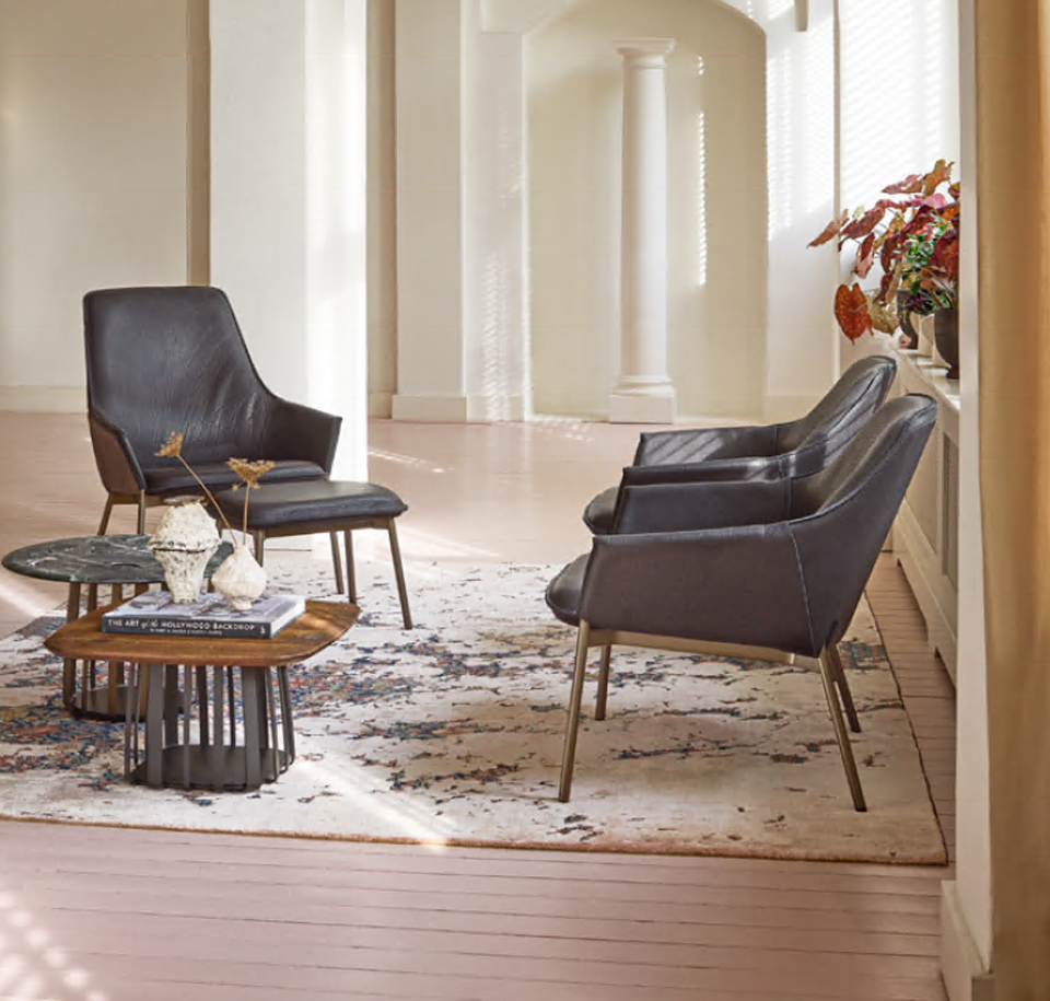 Sengfelder Freifrau - Sessel Grace Lounge Chair High (m. Hocker)