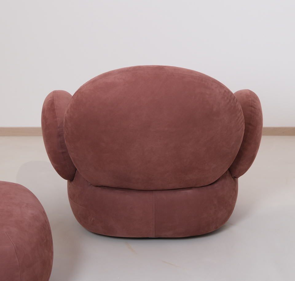 Sengfelder Freifrau - Sessel Nana Love Seat mit Pouf S