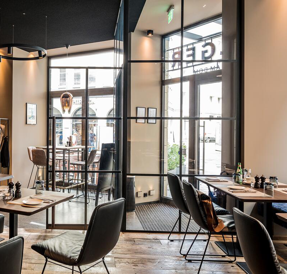 Sengfelder Freifrau - Stuhl Leya