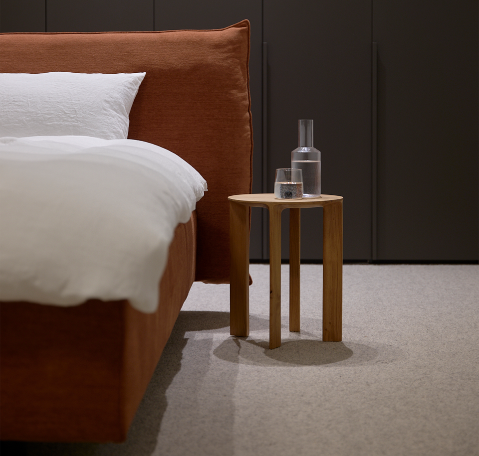 Sengfelder Möller Design - Bett Rose m. vertsellbarem Kopfteil