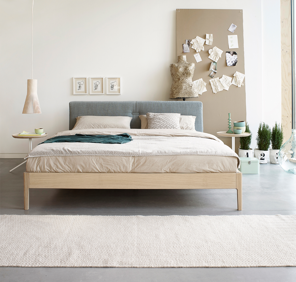Sengfelder Möller Design - Bett Thread Wood