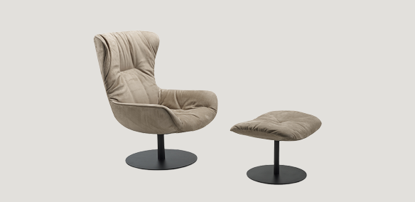 Sengfelder 2-Freifrau-Leya-Wingback-Chair-Hocker-Sessel-leder-cayenne-bambus.webp