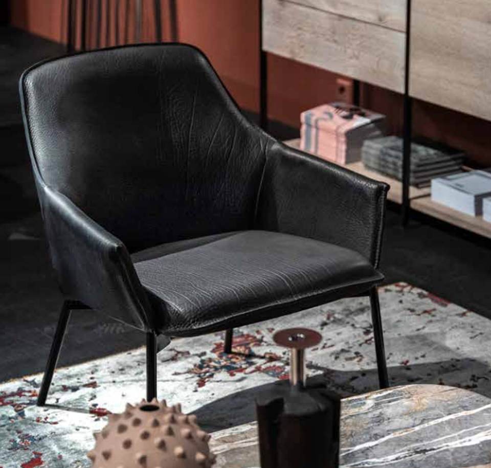 Sengfelder Freifrau - Sessel Grace Lounge Chair High (m. Hocker)