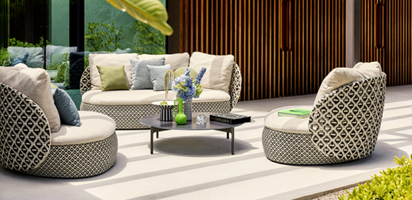 Dedon MDear Outdoor Lounge